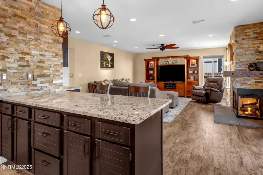 1576 San Pedro, Sparks, Nevada 89436, 4 Bedrooms Bedrooms, ,3 BathroomsBathrooms,Residential,Residential,San Pedro,250057656