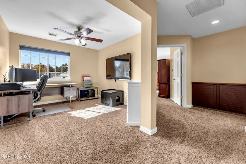 1576 San Pedro, Sparks, Nevada 89436, 4 Bedrooms Bedrooms, ,3 BathroomsBathrooms,Residential,Residential,San Pedro,250057656