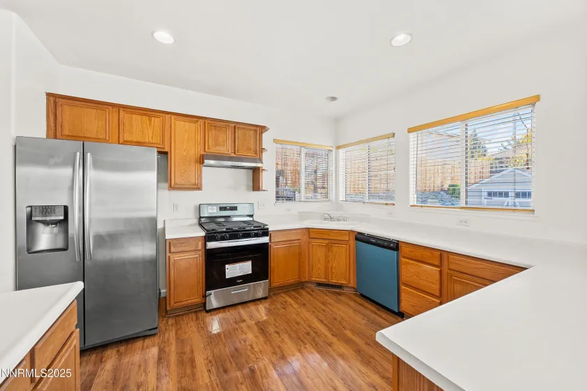 3211 Cityview, Sparks, Nevada 89431, 4 Bedrooms Bedrooms, ,4 BathroomsBathrooms,Residential,Residential,Cityview,250057661