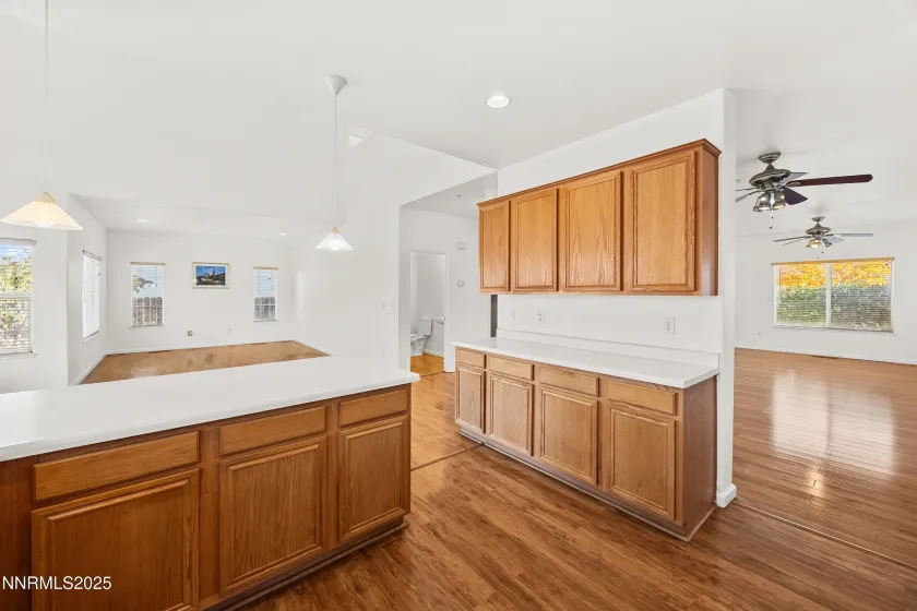 3211 Cityview, Sparks, Nevada 89431, 4 Bedrooms Bedrooms, ,4 BathroomsBathrooms,Residential,Residential,Cityview,250057661