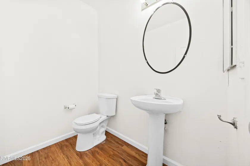 3211 Cityview, Sparks, Nevada 89431, 4 Bedrooms Bedrooms, ,4 BathroomsBathrooms,Residential,Residential,Cityview,250057661