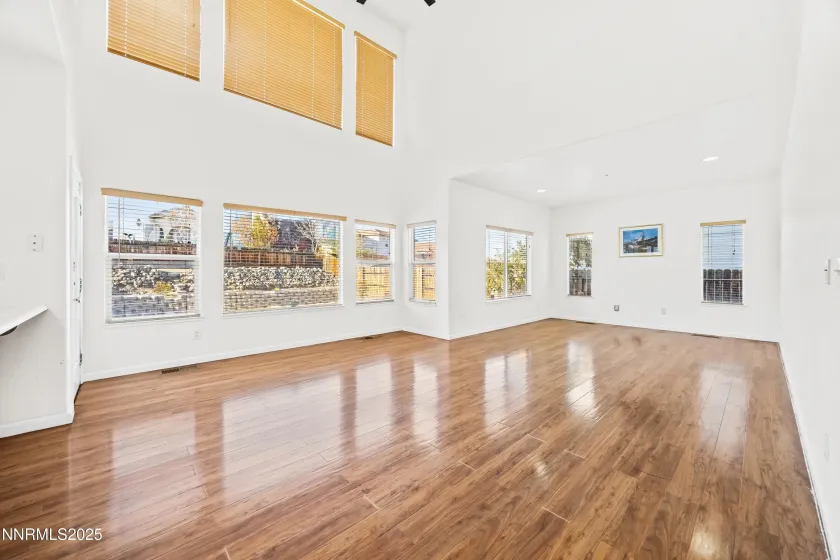 3211 Cityview, Sparks, Nevada 89431, 4 Bedrooms Bedrooms, ,4 BathroomsBathrooms,Residential,Residential,Cityview,250057661