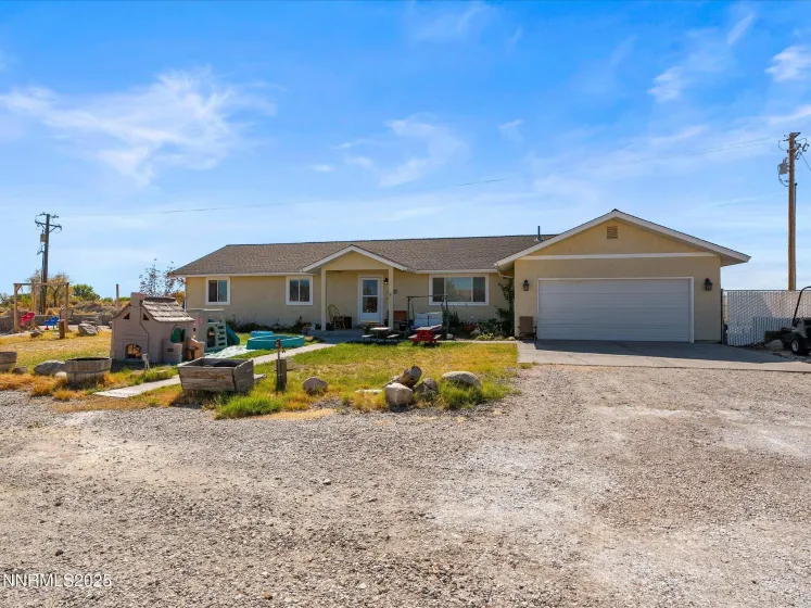 2830 Country Club, Fallon, Nevada 89406, 3 Bedrooms Bedrooms, ,2 BathroomsBathrooms,Residential,Residential,Country Club,250057663