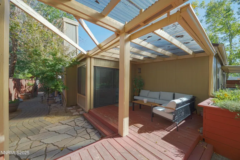 615 Riverview, Reno, Nevada 89509, 2 Bedrooms Bedrooms, ,2 BathroomsBathrooms,Residential,Residential,Riverview,250057665