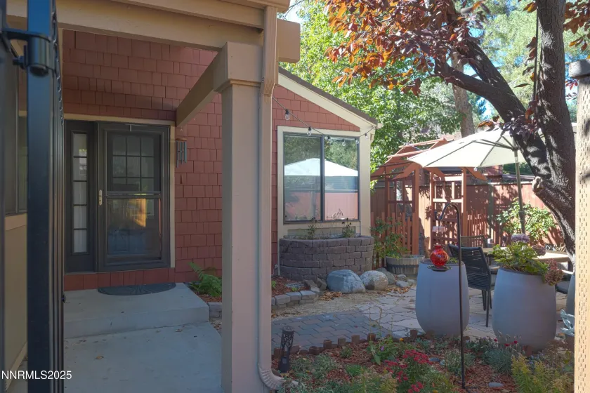 615 Riverview, Reno, Nevada 89509, 2 Bedrooms Bedrooms, ,2 BathroomsBathrooms,Residential,Residential,Riverview,250057665