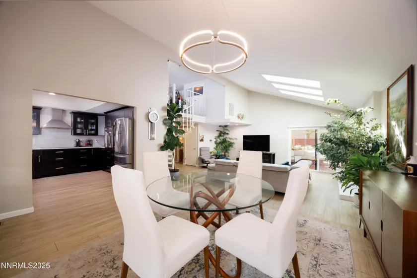 615 Riverview, Reno, Nevada 89509, 2 Bedrooms Bedrooms, ,2 BathroomsBathrooms,Residential,Residential,Riverview,250057665