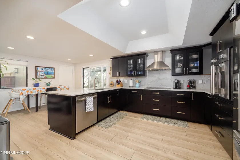 615 Riverview, Reno, Nevada 89509, 2 Bedrooms Bedrooms, ,2 BathroomsBathrooms,Residential,Residential,Riverview,250057665