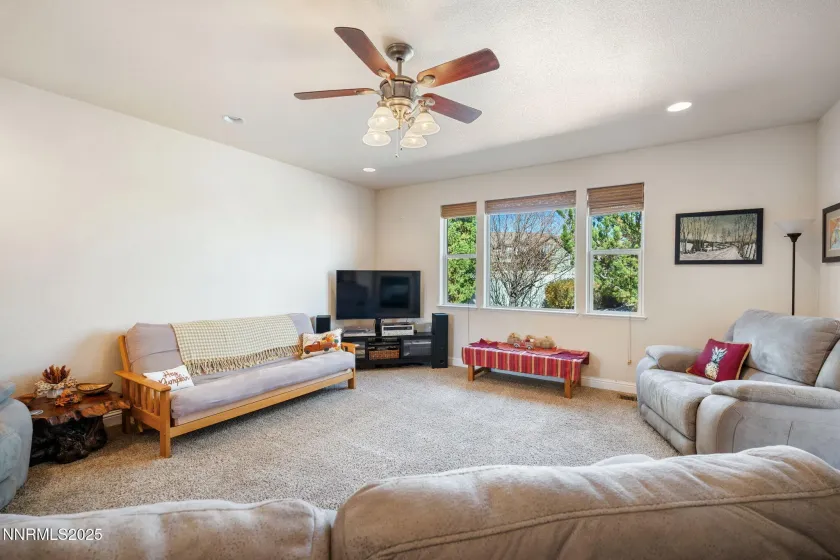 306 San Roma, Dayton, Nevada 89403, 4 Bedrooms Bedrooms, ,3 BathroomsBathrooms,Residential,Residential,San Roma,250057667