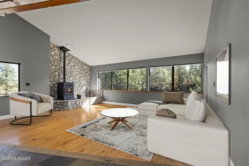 660 Dog Valley, Verdi, Nevada 89439, 4 Bedrooms Bedrooms, ,3 BathroomsBathrooms,Residential,Residential,Dog Valley,250057669