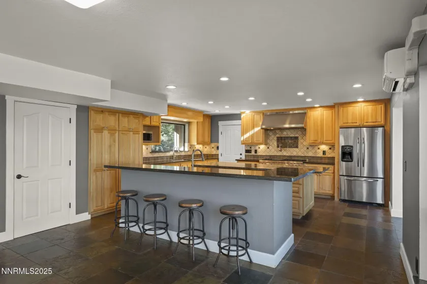 660 Dog Valley, Verdi, Nevada 89439, 4 Bedrooms Bedrooms, ,3 BathroomsBathrooms,Residential,Residential,Dog Valley,250057669