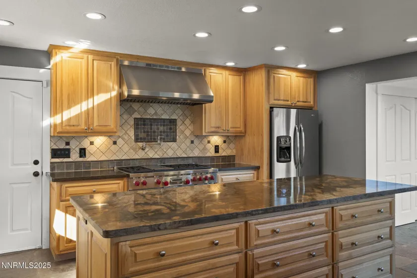 660 Dog Valley, Verdi, Nevada 89439, 4 Bedrooms Bedrooms, ,3 BathroomsBathrooms,Residential,Residential,Dog Valley,250057669