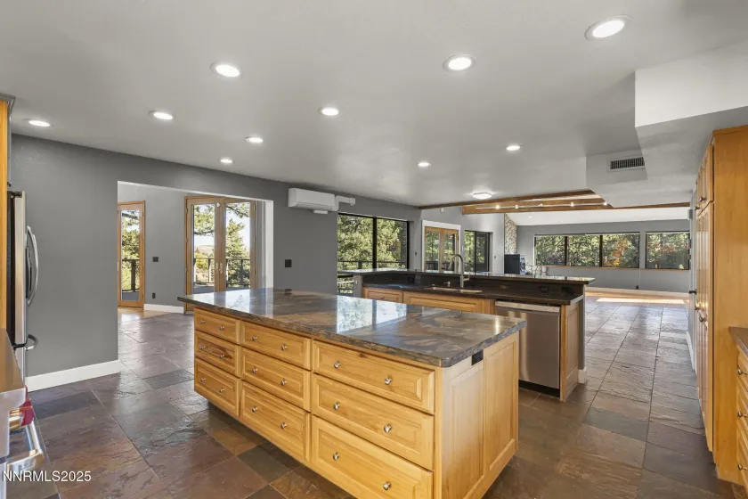 660 Dog Valley, Verdi, Nevada 89439, 4 Bedrooms Bedrooms, ,3 BathroomsBathrooms,Residential,Residential,Dog Valley,250057669