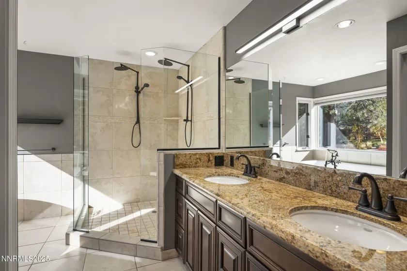 660 Dog Valley, Verdi, Nevada 89439, 4 Bedrooms Bedrooms, ,3 BathroomsBathrooms,Residential,Residential,Dog Valley,250057669