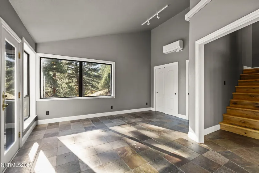 660 Dog Valley, Verdi, Nevada 89439, 4 Bedrooms Bedrooms, ,3 BathroomsBathrooms,Residential,Residential,Dog Valley,250057669