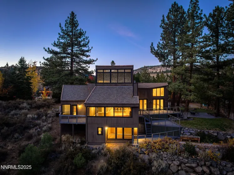 660 Dog Valley, Verdi, Nevada 89439, 4 Bedrooms Bedrooms, ,3 BathroomsBathrooms,Residential,Residential,Dog Valley,250057669