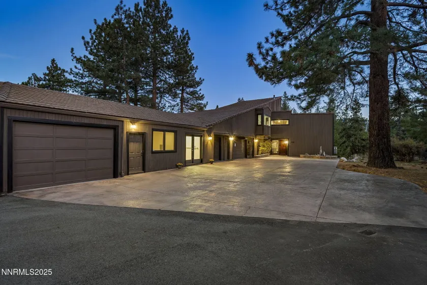 660 Dog Valley, Verdi, Nevada 89439, 4 Bedrooms Bedrooms, ,3 BathroomsBathrooms,Residential,Residential,Dog Valley,250057669