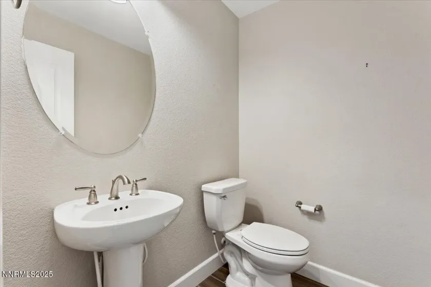 10300 Gold Mine, Reno, Nevada 89521, 4 Bedrooms Bedrooms, ,3 BathroomsBathrooms,Residential,Residential,Gold Mine,250057186