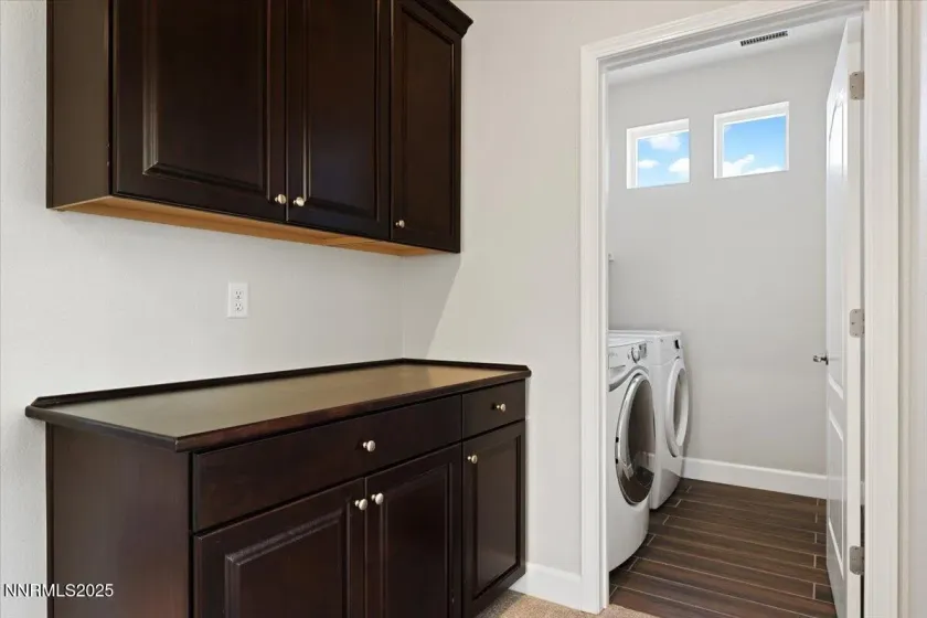 10300 Gold Mine, Reno, Nevada 89521, 4 Bedrooms Bedrooms, ,3 BathroomsBathrooms,Residential,Residential,Gold Mine,250057186