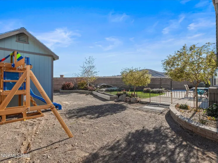 114 Red Oak Ct, Fernley, Nevada 89408, 3 Bedrooms Bedrooms, ,2 BathroomsBathrooms,Residential,Residential,Red Oak Ct,250057672