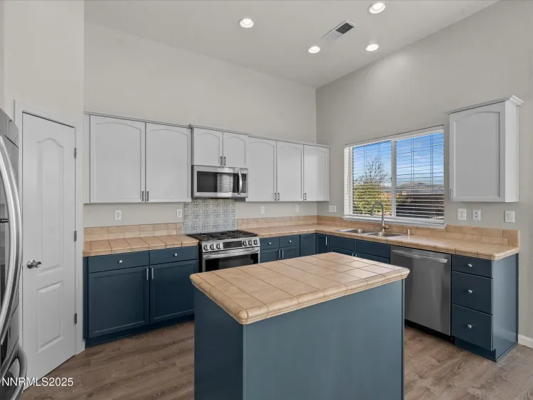 114 Red Oak Ct, Fernley, Nevada 89408, 3 Bedrooms Bedrooms, ,2 BathroomsBathrooms,Residential,Residential,Red Oak Ct,250057672