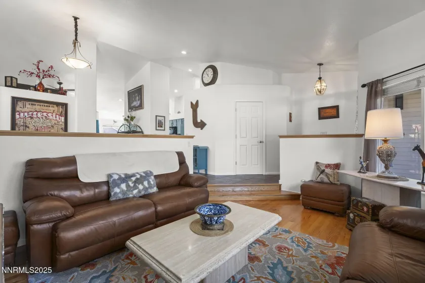 1875 High Back, Sparks, Nevada 89436, 3 Bedrooms Bedrooms, ,3 BathroomsBathrooms,Residential,Residential,High Back,250057673