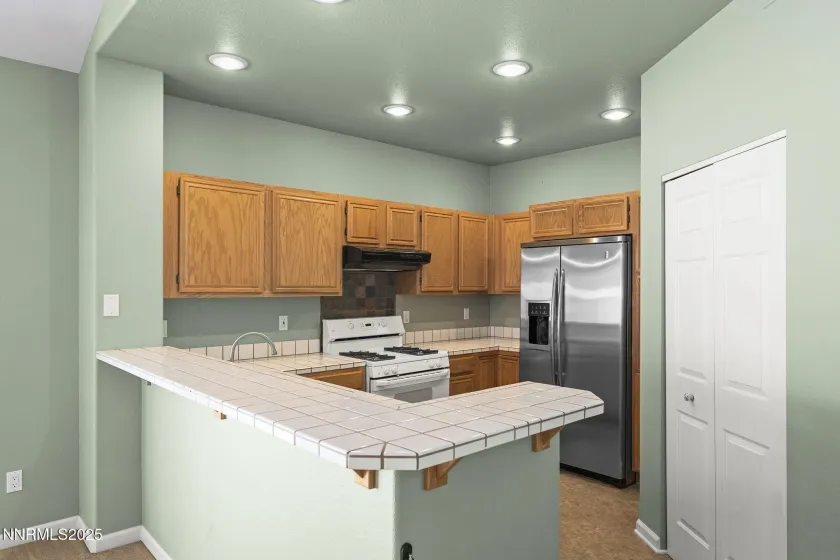 825 Caughlin, Reno, Nevada 89519, 2 Bedrooms Bedrooms, ,2 BathroomsBathrooms,Residential,Residential,Caughlin,250057675