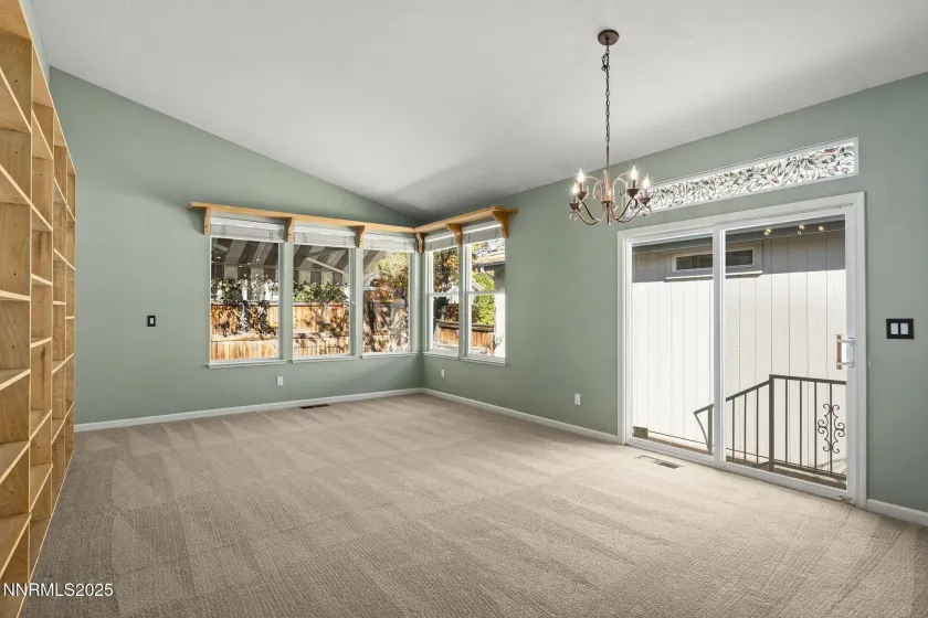 825 Caughlin, Reno, Nevada 89519, 2 Bedrooms Bedrooms, ,2 BathroomsBathrooms,Residential,Residential,Caughlin,250057675