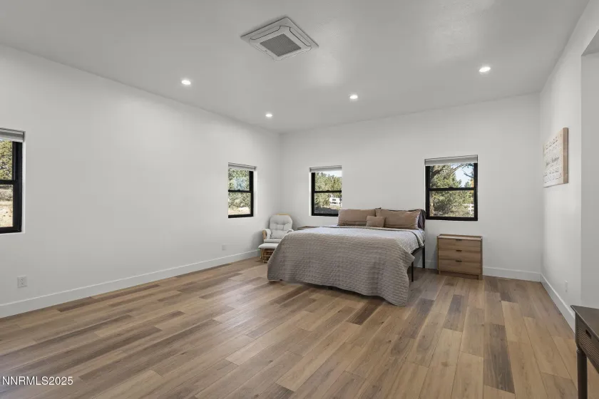 2320 Empire, Reno, Nevada 89521, 5 Bedrooms Bedrooms, ,3 BathroomsBathrooms,Residential,Residential,Empire,250057681 2320 Empire, Reno, Nevada 89521, 5 Bedrooms Bedrooms, ,3 BathroomsBathrooms,Residential,Residential,Empire,250057681