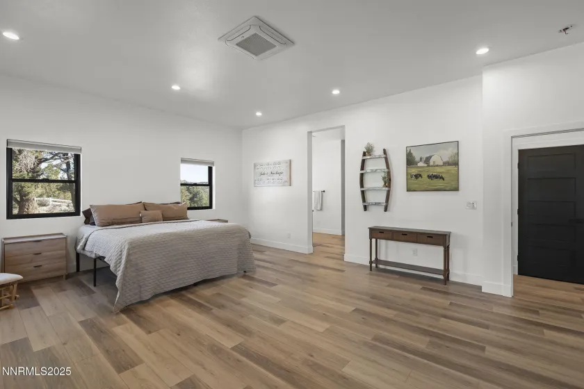 2320 Empire, Reno, Nevada 89521, 5 Bedrooms Bedrooms, ,3 BathroomsBathrooms,Residential,Residential,Empire,250057681 2320 Empire, Reno, Nevada 89521, 5 Bedrooms Bedrooms, ,3 BathroomsBathrooms,Residential,Residential,Empire,250057681