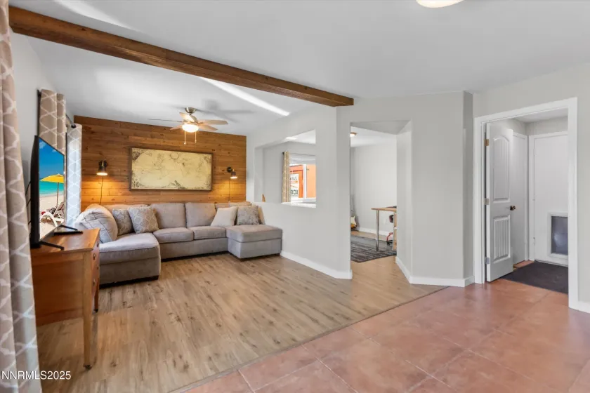 Office/Den Office/Den