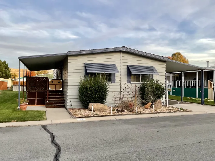 675 Parlanti Ln #42, Sparks, Nevada 89434, 2 Bedrooms Bedrooms, 12 Rooms Rooms,2 BathroomsBathrooms,Manufactured,Residential,Parlanti,250057687