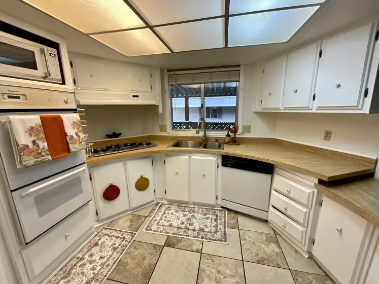 675 Parlanti Ln #42, Sparks, Nevada 89434, 2 Bedrooms Bedrooms, 12 Rooms Rooms,2 BathroomsBathrooms,Manufactured,Residential,Parlanti,250057687