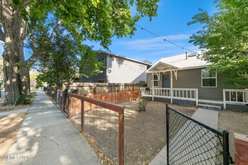 440 7th, Reno, Nevada 89512, 3 Bedrooms Bedrooms, ,2 BathroomsBathrooms,Residential,Residential,7th,250055873