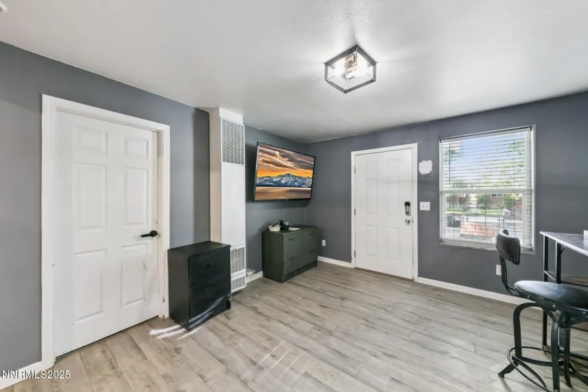 440 7th, Reno, Nevada 89512, 3 Bedrooms Bedrooms, ,2 BathroomsBathrooms,Residential,Residential,7th,250055873