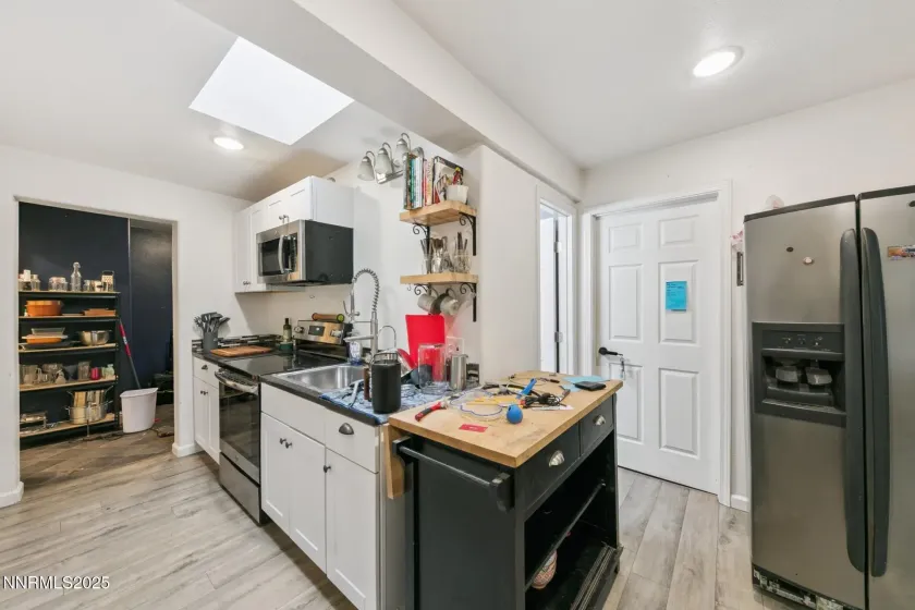 440 7th, Reno, Nevada 89512, 3 Bedrooms Bedrooms, ,2 BathroomsBathrooms,Residential,Residential,7th,250055873