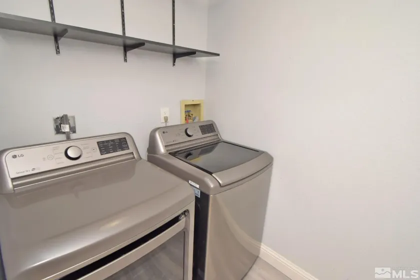 3230 Wedekind, Sparks, Nevada 89431, 2 Bedrooms Bedrooms, ,3 BathroomsBathrooms,Residential,Residential,Wedekind,250006501