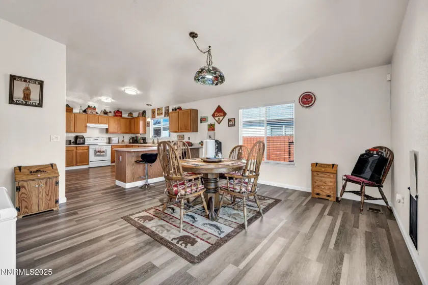 17533 Javalina, Reno, Nevada 89508, 3 Bedrooms Bedrooms, ,2 BathroomsBathrooms,Residential,Residential,Javalina,250051068