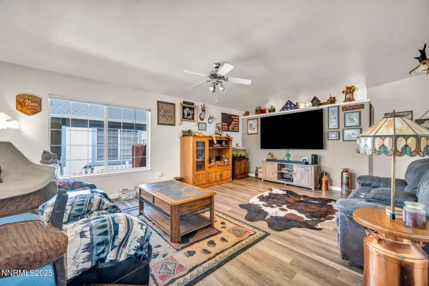 17533 Javalina, Reno, Nevada 89508, 3 Bedrooms Bedrooms, ,2 BathroomsBathrooms,Residential,Residential,Javalina,250051068