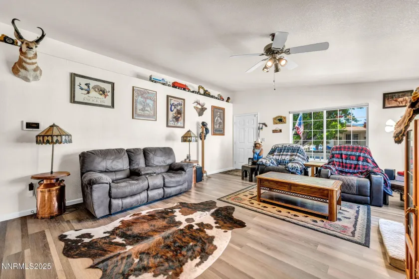 17533 Javalina, Reno, Nevada 89508, 3 Bedrooms Bedrooms, ,2 BathroomsBathrooms,Residential,Residential,Javalina,250051068