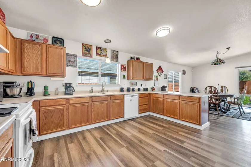 17533 Javalina, Reno, Nevada 89508, 3 Bedrooms Bedrooms, ,2 BathroomsBathrooms,Residential,Residential,Javalina,250051068