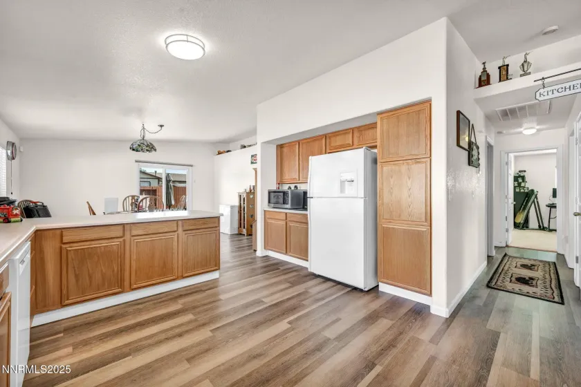 17533 Javalina, Reno, Nevada 89508, 3 Bedrooms Bedrooms, ,2 BathroomsBathrooms,Residential,Residential,Javalina,250051068