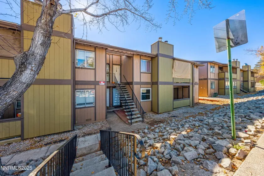 2520 Tripp, Reno, Nevada 89512, 2 Bedrooms Bedrooms, ,2 BathroomsBathrooms,Residential,Residential,Tripp,250057691