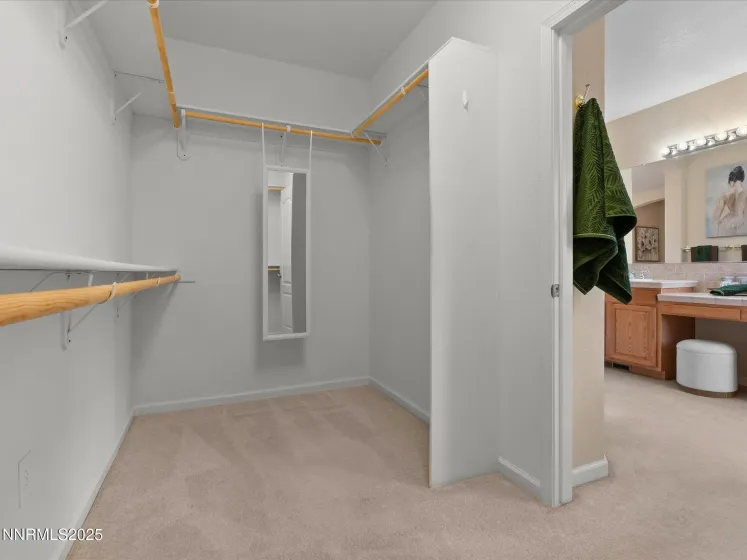 5952 Indus, Reno, Nevada 89502, 4 Bedrooms Bedrooms, ,2 BathroomsBathrooms,Residential,Residential,Indus,250057707