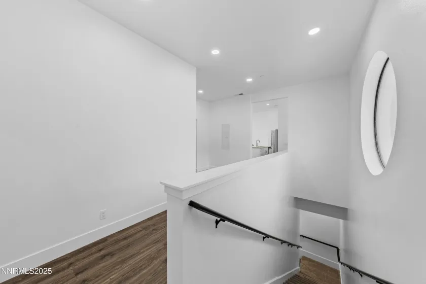 1929 US-395, Gardnerville, Nevada 89410, ,Residential Income,Residential,US-395,250057708