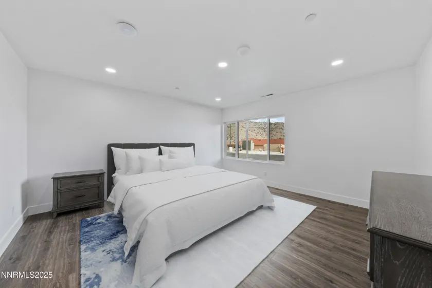 1929 US-395, Gardnerville, Nevada 89410, ,Residential Income,Residential,US-395,250057708