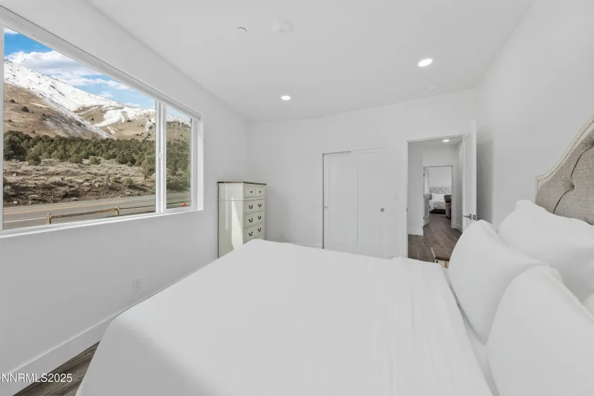 1929 US-395, Gardnerville, Nevada 89410, ,Residential Income,Residential,US-395,250057708