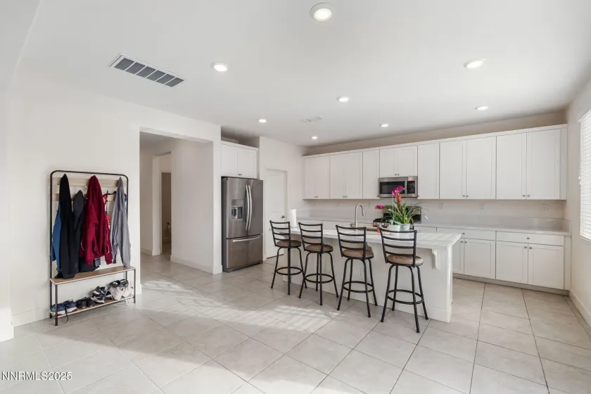 6103 Shining Sunset, Sparks, Nevada 89436, 3 Bedrooms Bedrooms, ,3 BathroomsBathrooms,Residential,Residential,Shining Sunset,250057710