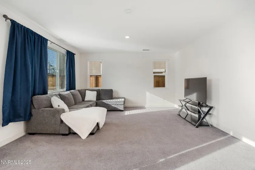 6103 Shining Sunset, Sparks, Nevada 89436, 3 Bedrooms Bedrooms, ,3 BathroomsBathrooms,Residential,Residential,Shining Sunset,250057710