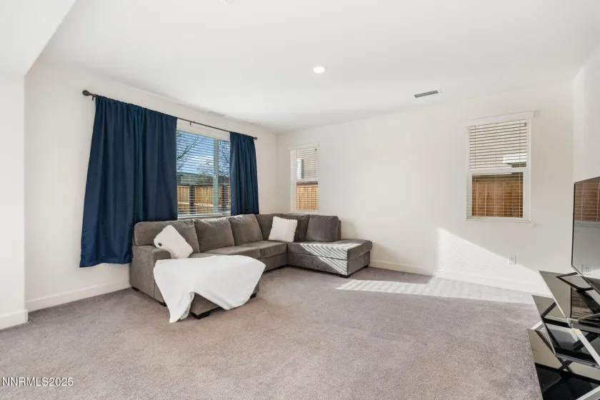 6103 Shining Sunset, Sparks, Nevada 89436, 3 Bedrooms Bedrooms, ,3 BathroomsBathrooms,Residential,Residential,Shining Sunset,250057710