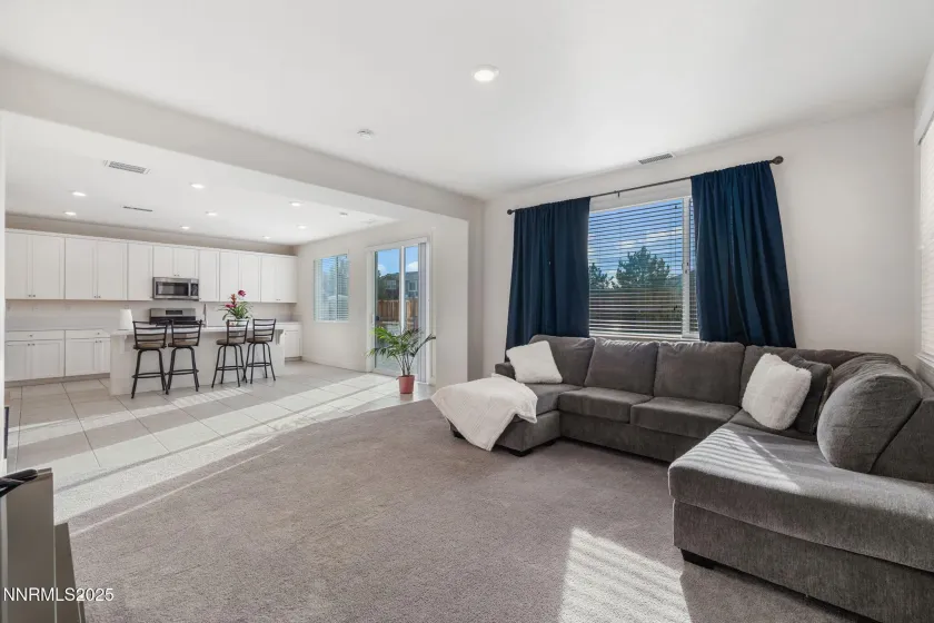 6103 Shining Sunset, Sparks, Nevada 89436, 3 Bedrooms Bedrooms, ,3 BathroomsBathrooms,Residential,Residential,Shining Sunset,250057710